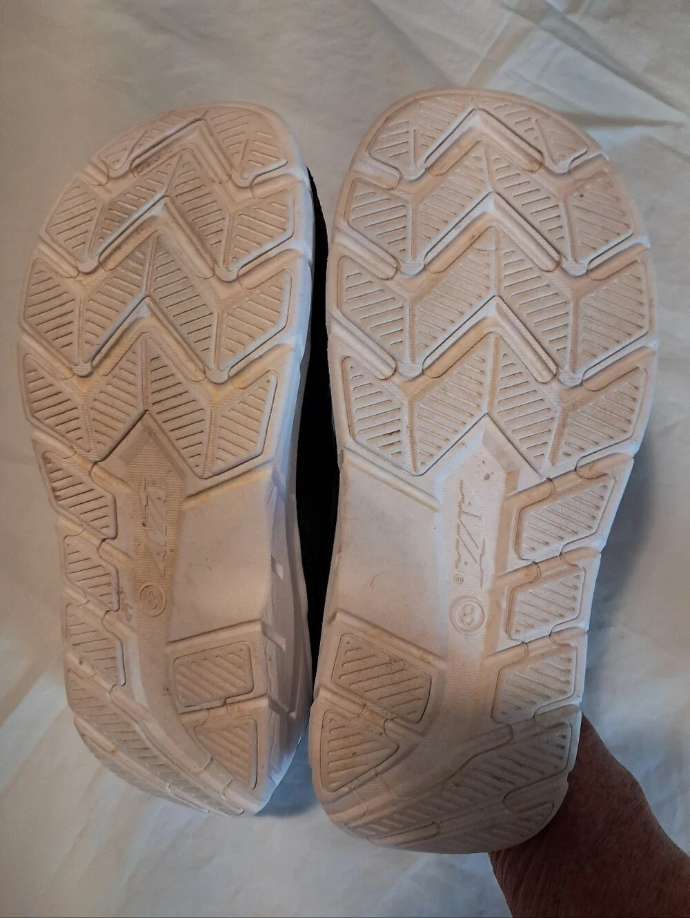 Size 8 Men's Black Slip-On Comfort Slides